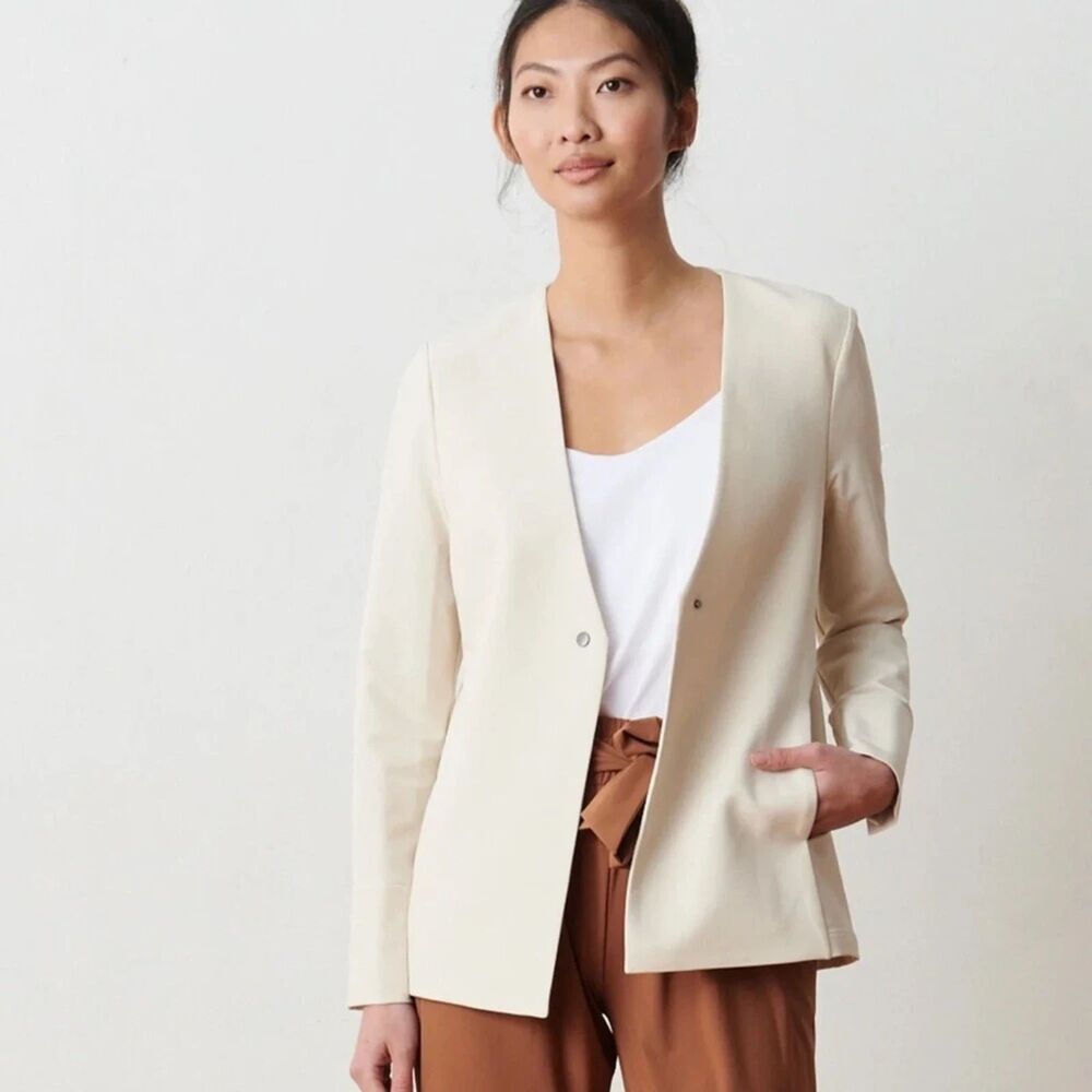 ADAY Strategy Blazer Jacket Size Large Oat Tan Cream Office Professional Classic